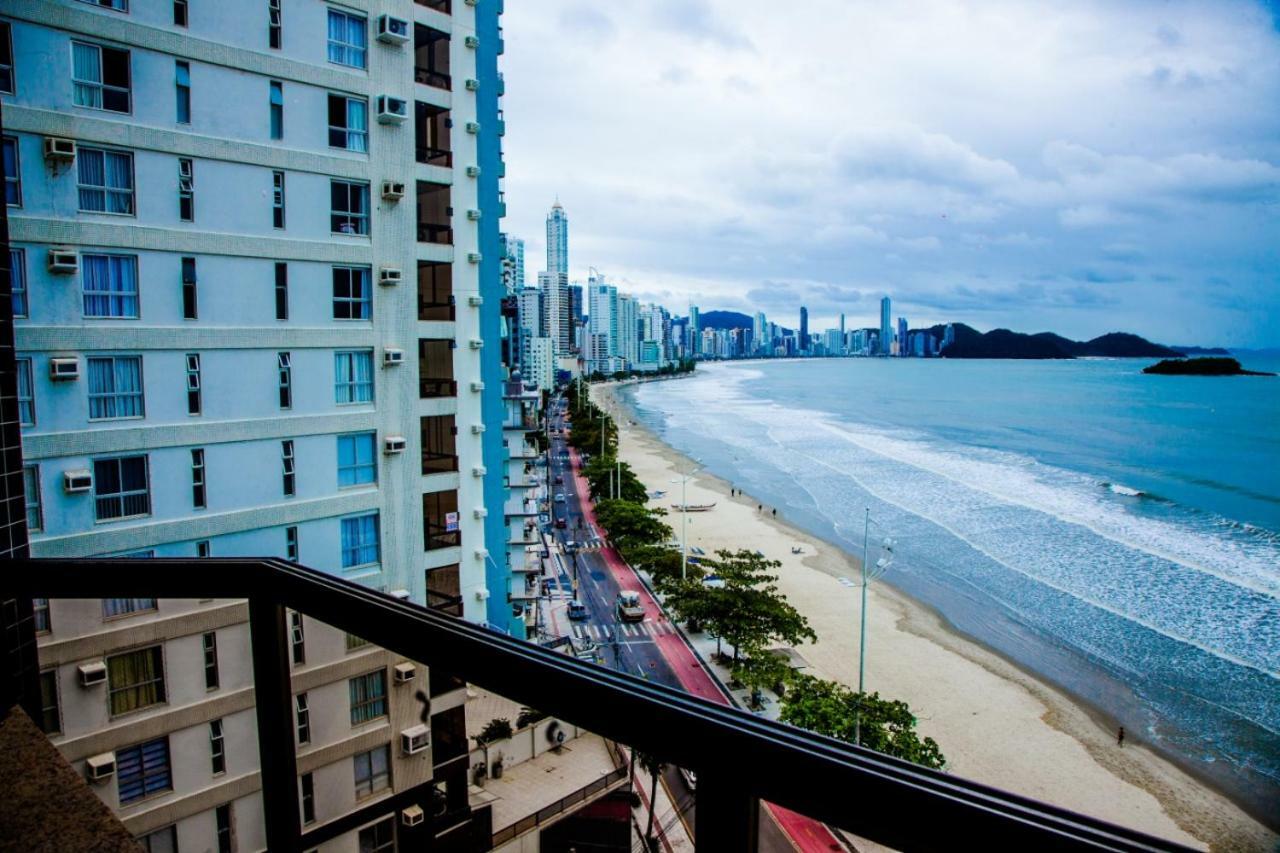 Apto Frente Mar Bal Camboriu Pe Na Areia Fantastica E Encantadora Vista Mar Balneário Camboriú Екстериор снимка