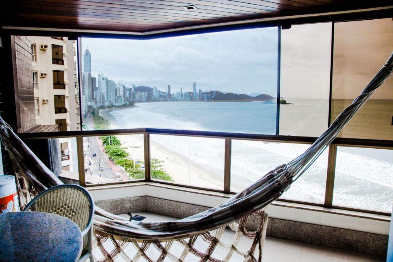 Apto Frente Mar Bal Camboriu Pe Na Areia Fantastica E Encantadora Vista Mar Balneário Camboriú Екстериор снимка